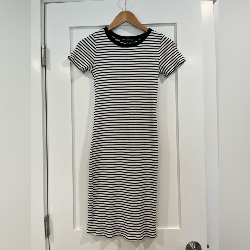 Brandy Melville One Clothing Striped T-shirt Dress